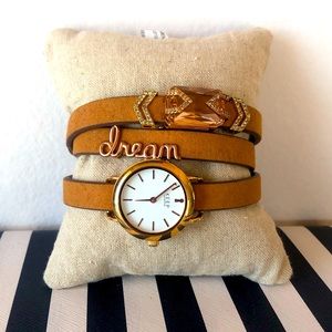 KEEP Collective triple wrap bracelet. Watch DOES NOT work. Needs new battery.